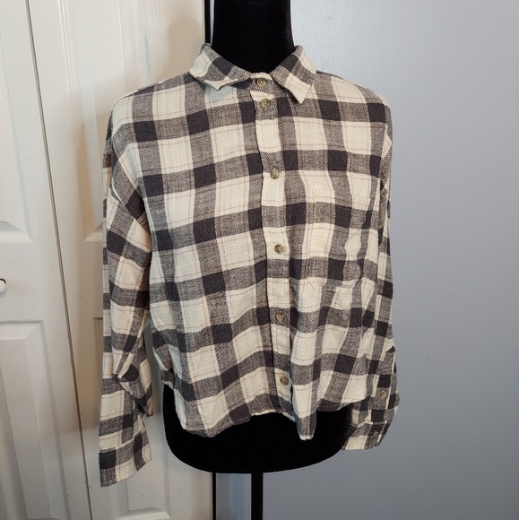 American Eagle Plaid Cropped Button-Down Top Size Medium - Picture 2 of 11
